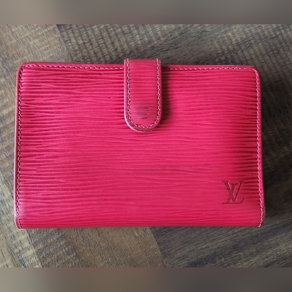 Louis Vuitton Castillan Red Epi Leather French Purse - Picture 1 of 13